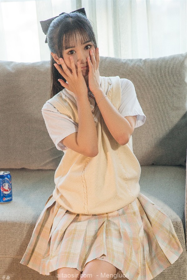 微博二次元美少女小岛可奈子_婴宁（194P/1V/87MB）