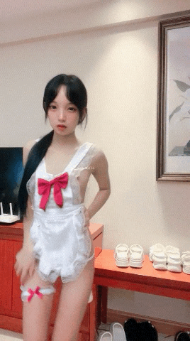 【度盘和夸克】反差裸舞选手 【鬼鬼啊】性感情趣古风蕾丝肚兜 全裸舞蹈