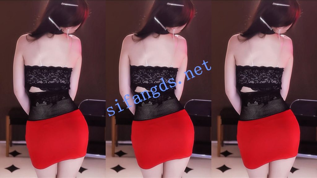 【虎牙】小奶盖 高颜嫩妹主播 舞艺精湛【8V】【926M】